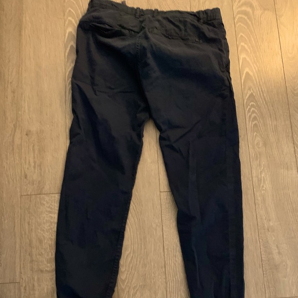 Hi I am selling my Zara pants - Picture 4 of 4
